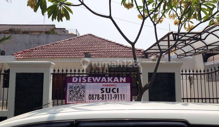 Disewakan Rumah di Pulomas Lokasi Strategis 1