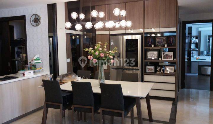 Untuk Invest Siap Tinggal Apartemen The Kensington Royale Suite, private Lift Kelapa Gading 1