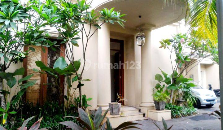 Rumah Siap Huni Nyaman Aman di Jakarta Selatan 1