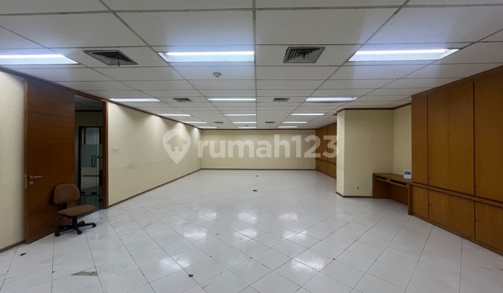 Gedung 4LT Di Menteng Jakarta Pusat 2