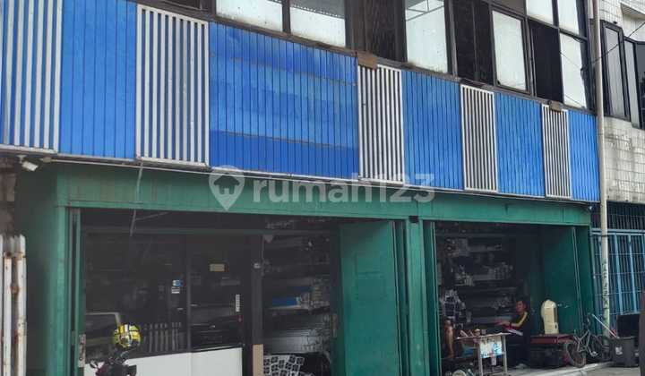 2 Ruko Gandeng Jakarta Pusat 2 Ruko Gandeng Jakarta Pusat