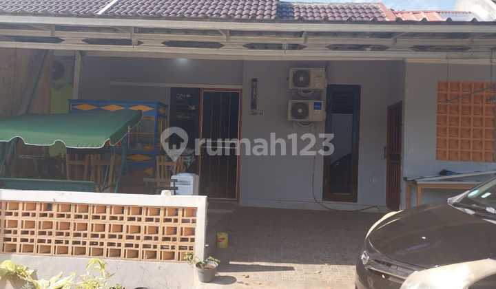 Commercial House Bekasi Take Over Ready to Occupy