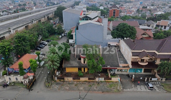Rumah Hook Lokasi Pemium Cocok Usaha