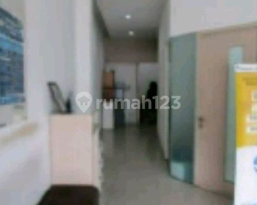 For Sale: Strategic 3-Story Shophouse in South Semarang 2