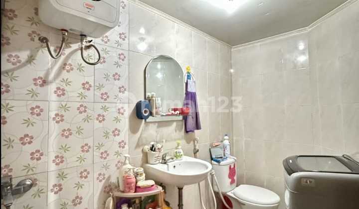 For Sale Gajah Mada Medit Apartment Cheap!!!! Affordable Price Best Deal Best View Fully Furnished Move-in Ready Fully Renovated Classic Design West Jakarta 2