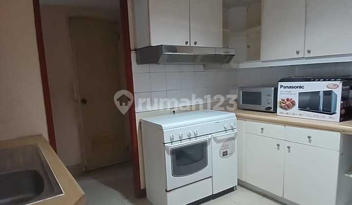 SEWA APARTEMEN KONDOMINIUM TA DI ATAS MALL TA TYPE 2BR FULL FURNISH SIAP HUNI JAKARTA BARAT  2
