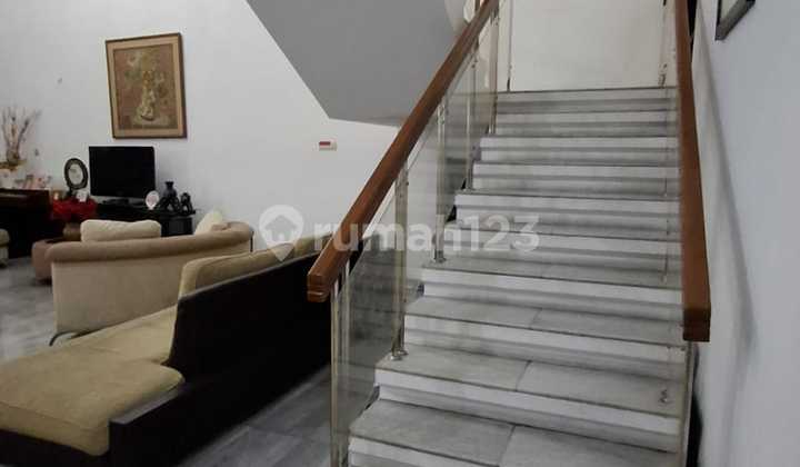 Intercon, Area 360m² 2