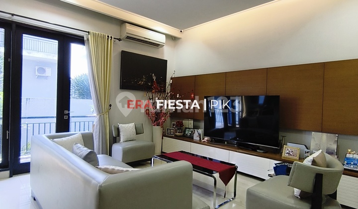 Casa Jardin, 245meter, Siap Huni dan Sangat terawat 2