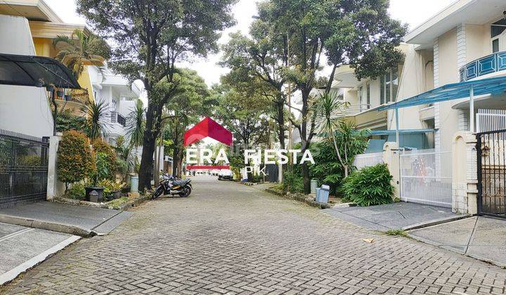 Rumah Di Mega Kebon Jeruk 2