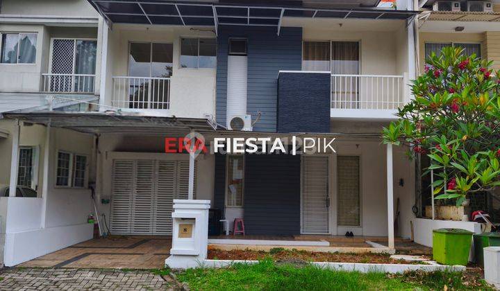 Cluster Edinburgh, 4kt, 135meter, Depan Taman & Kolam Renang Cluster 1