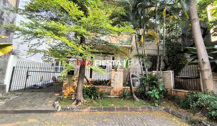 Rumah Di Mega Kebon Jeruk, 208meter 2