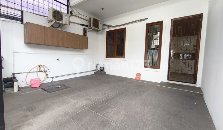 Rumah Rapih, Siap Huni di Jl Mangga Rumah Rapih, Siap Huni di Jl Mangga