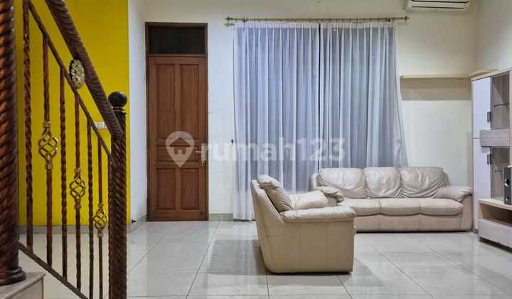 Rumah 160M² di Permata Buana 2