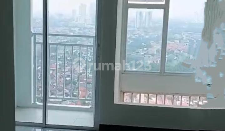 Empty Apartment Westown View Floor 36 Negotiable Until Deal