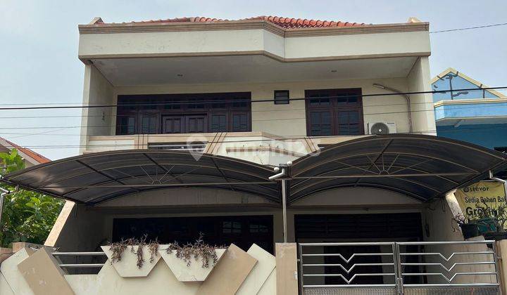 2 Lantai Kondisi Oke Terawat Rumah Petemon, Surabaya 1