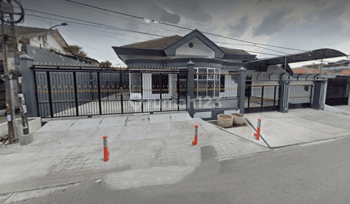 Rumah Dukuh Kupang Timur Strategis Second Road Ramai  1