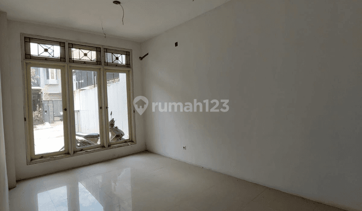 Dijual Cepat Rumah Vila Bukit Indah Pakuwon Indah Dekat Ptc 7