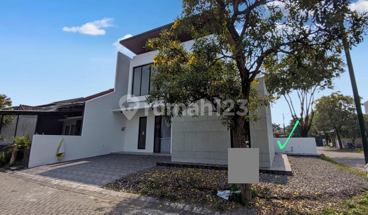 Hook 2 Lantai Rumah Citraland Bukit Palma Modern Minimalis