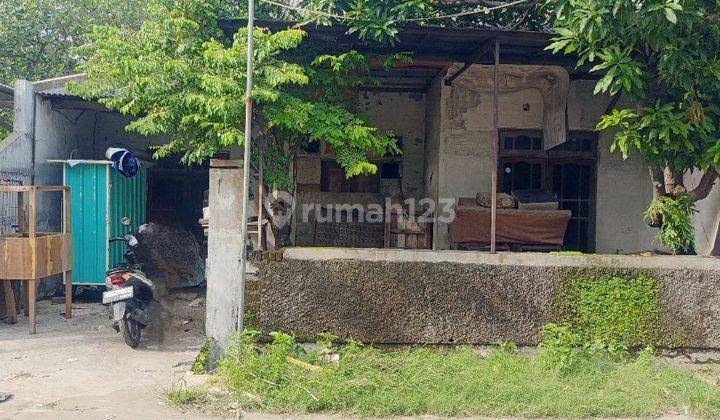 Adem Hadap Selatan Rumah Manukan Lor Ii Row Jalan Lebar 1