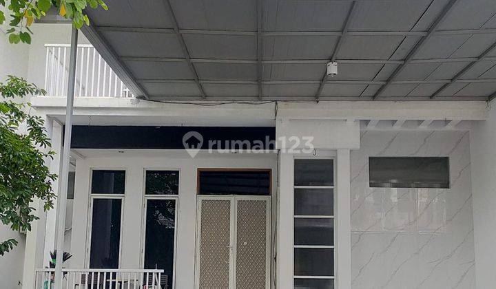 Row Jalan 3 Mobil Rumah Royal Residence Surabaya  1