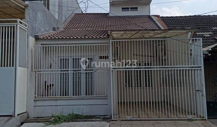 1.5 Lantai Rumah Babatan Mukti Wiyung Adem Hadap Selatan  1