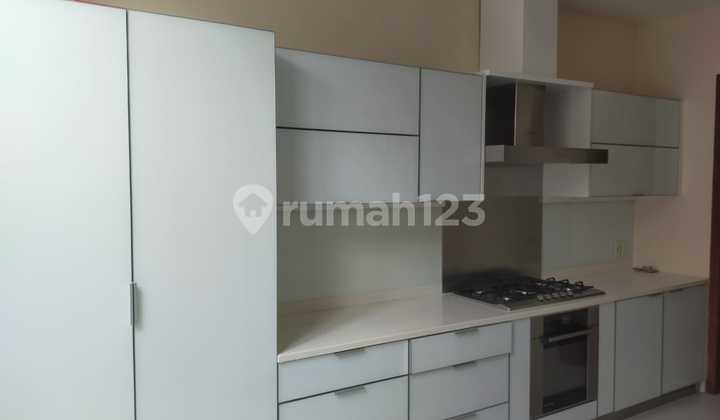 Disewakan Platinum Villa Grafam Super Mewah Golf View 2