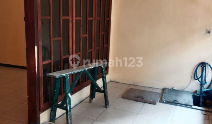 1 Lantai Terawat Rumah Ploso Timur, Akses jalan PAVING