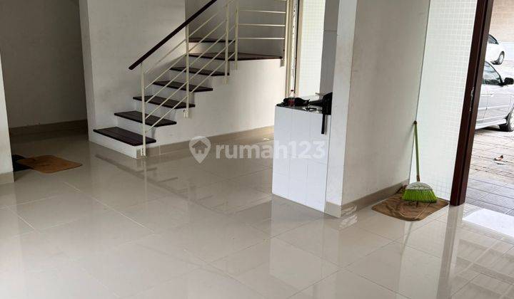 Gress Minimalis Rumah Grand Harvest Surabaya 2