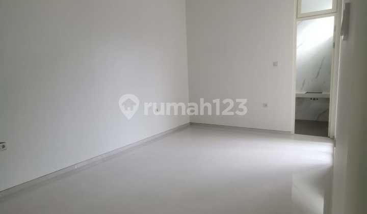 Brand New Golf Hill House Citraland West Surabaya 2