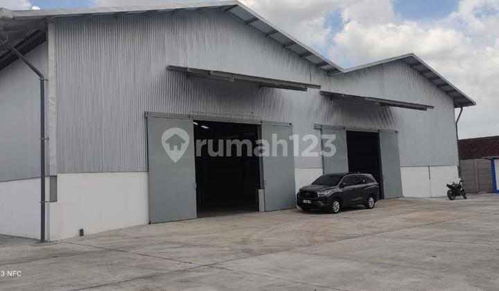 2 Wringinanom Warehouse Buildings, Gresik, Well-Maintained Condition