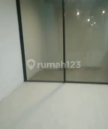 Gress Minimalis Rumah Ciamik di Citraland Depan Danau 2