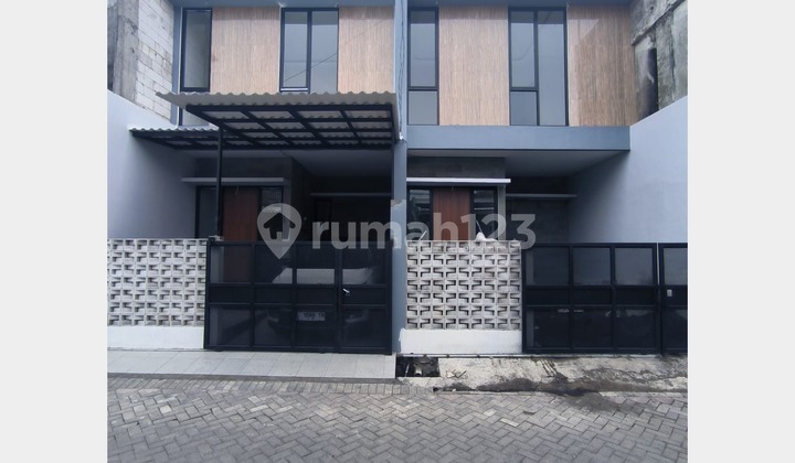 Rumah Darmo Permai Utara 900 Jt-An Baru Gress 2 Lantai