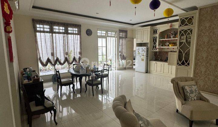 Classic Colonial, Full Furnish Rumah Villa Bukit Regency Pakuwon Indah 1