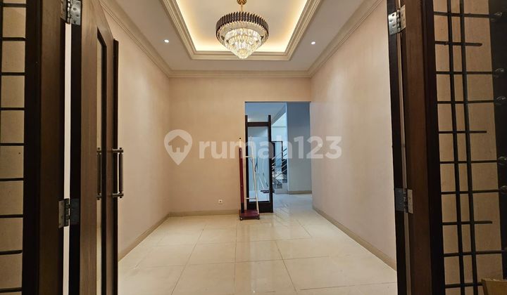 Disewakan / Jual Rumah Pantai Mentari Semi Furnish dekat Kenjeran / Pakuwon City 2