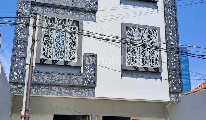 Ruko di Tengah Kota : Jl. Genteng Muhammadiyah - 2 Bangunan Jejer Ruko di Tengah Kota : Jl. Genteng Muhammadiyah - 2 Bangunan Jejer