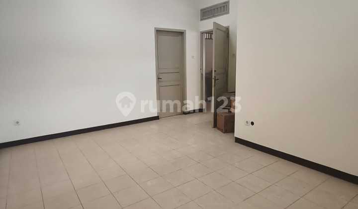 Rumah Tenggilis Tengah Kondisi Kosong 1 Lantai Terawat 2