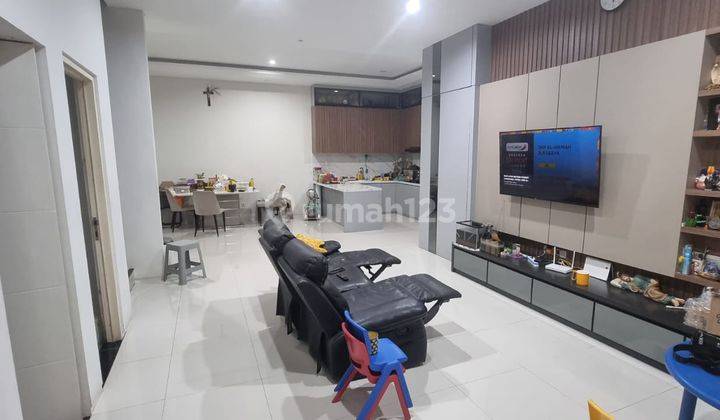 Baru Renovasi Full Bangunan Rumah Woodland, Citraland  2