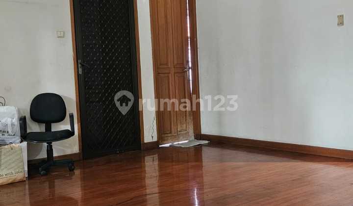 Sebrang PTC Rumah Villa Regensi Pakuwon Indah  2