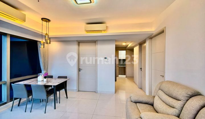 For Sale & Rent La Riz Mansion Apartment with Private Elevator, 2nd Floor Furnished, Pakuwon Mall 2