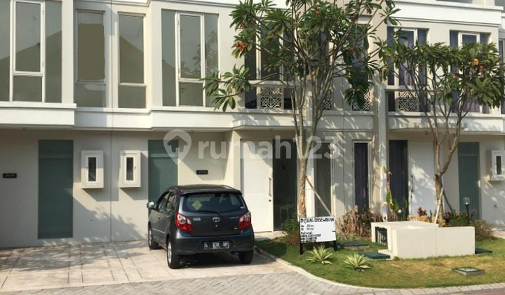 Grand Pakuwon House West Surabaya Minimalist 2 Floors