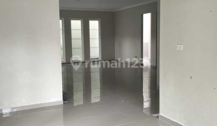 Need to sell fast, cheap! Brand new house in Raya Woodland, Citraland, fresh and ready. 2