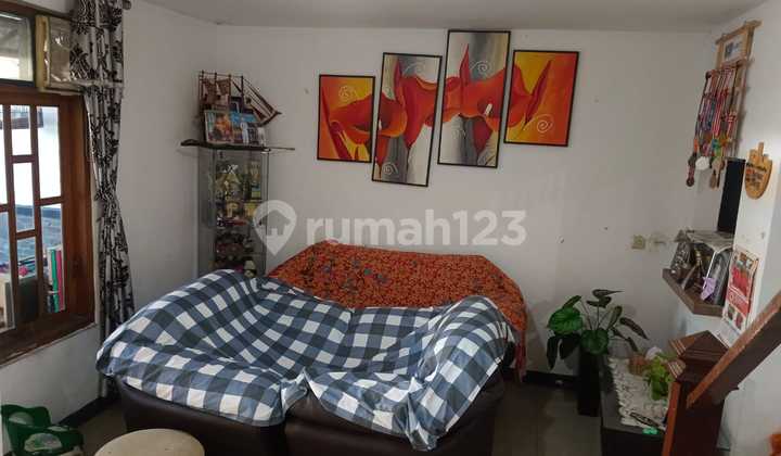 Rumah Wisma Lidah Kulon Bangunan 2 Setengah Lantai di Surabaya Barat  2