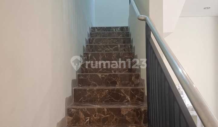 1 M Frontage with 7m Width - New Minimalist House in Darmo Baru 2