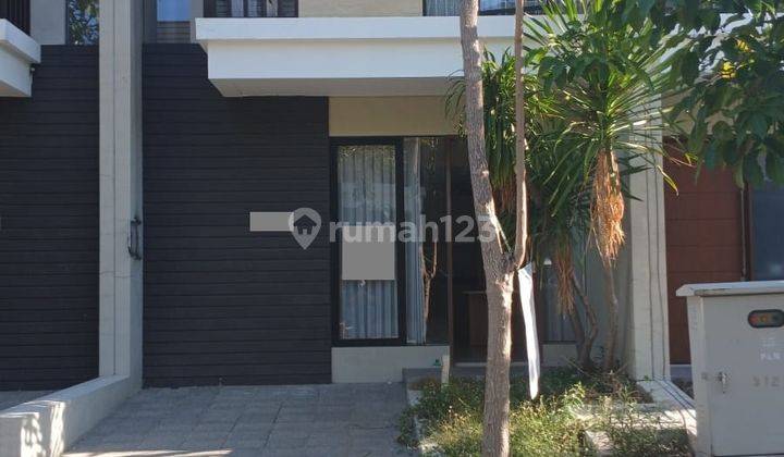  Semi Furnished Rumah 2 Lantai North West Lake Citraland 1