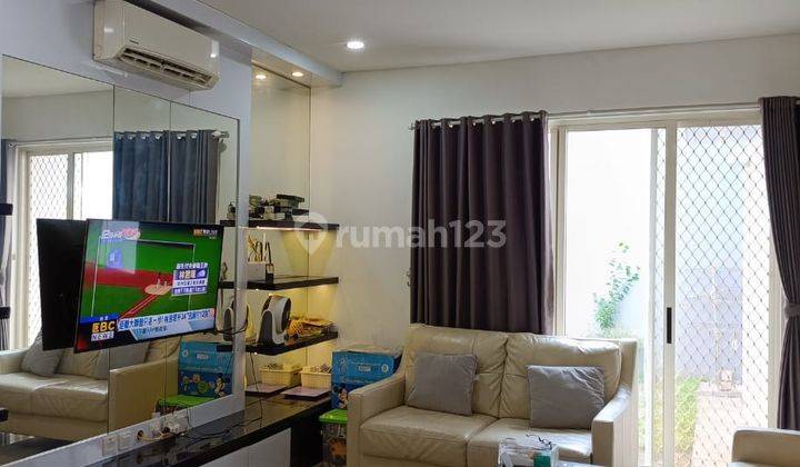 Full Furnish Siap Huni Rumah Graha Natura, Surabaya  2