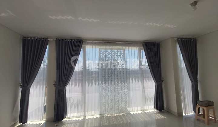 Rumah Grand Pakuwon Cluster Canbera Tipe Leyna, Tandes  - Minimalis 2 Lantai 2