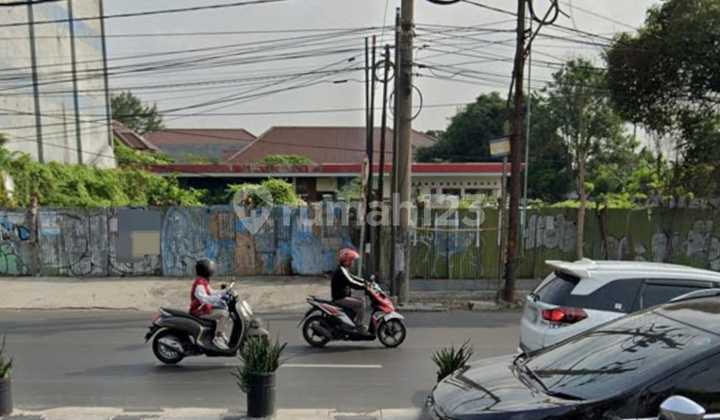 Suitable for Padel Clay Court with Hook 0, Jl. Raya Sulawesi & Jl. Nias.