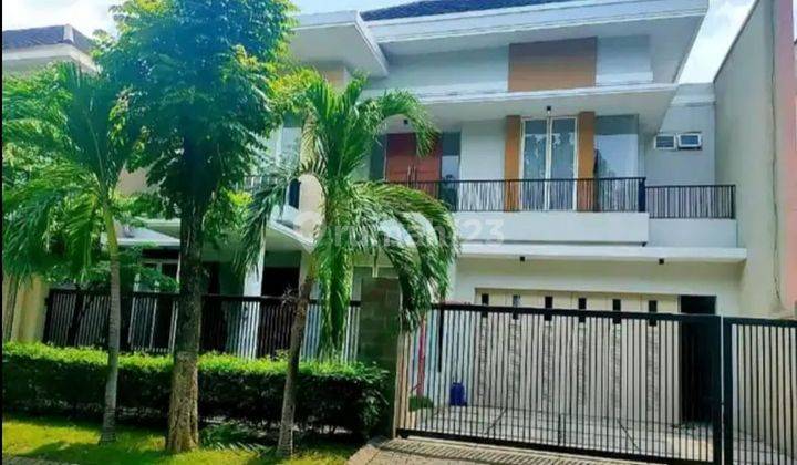 Mewah Rumah Graha Family Bangunan 2 Lantai Terawat  1