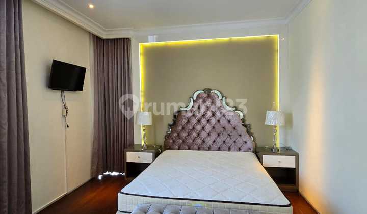 Full Furnish Rumah La Riz Embassy Bagus Langsung Huni 2