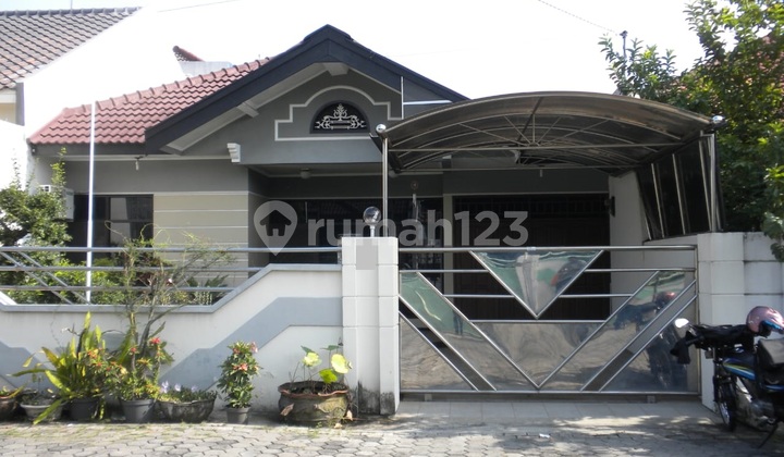 CHEAP Pondok Indah Garden House in West Surabaya 1